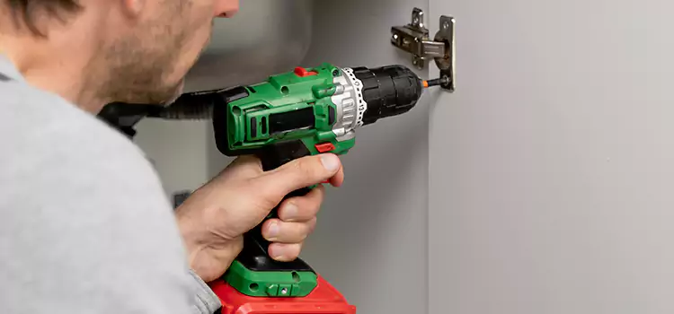 Commercial Door Hinge Repair Glen Cove